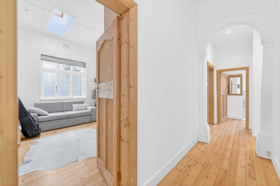 4 Bedroom Property for Sale in Tamboerskloof Western Cape